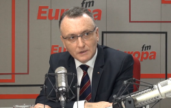 Universitățile care înscriu studenți peste capacitatea maximă riscă amenzi