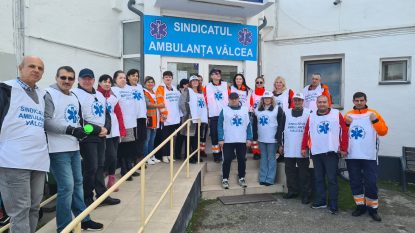 Sindicatele din Ambulanță protestează în câteva județe din țară. Mai mulți lideri sindicali au intrat în greva foamei | VIDEO, FOTO